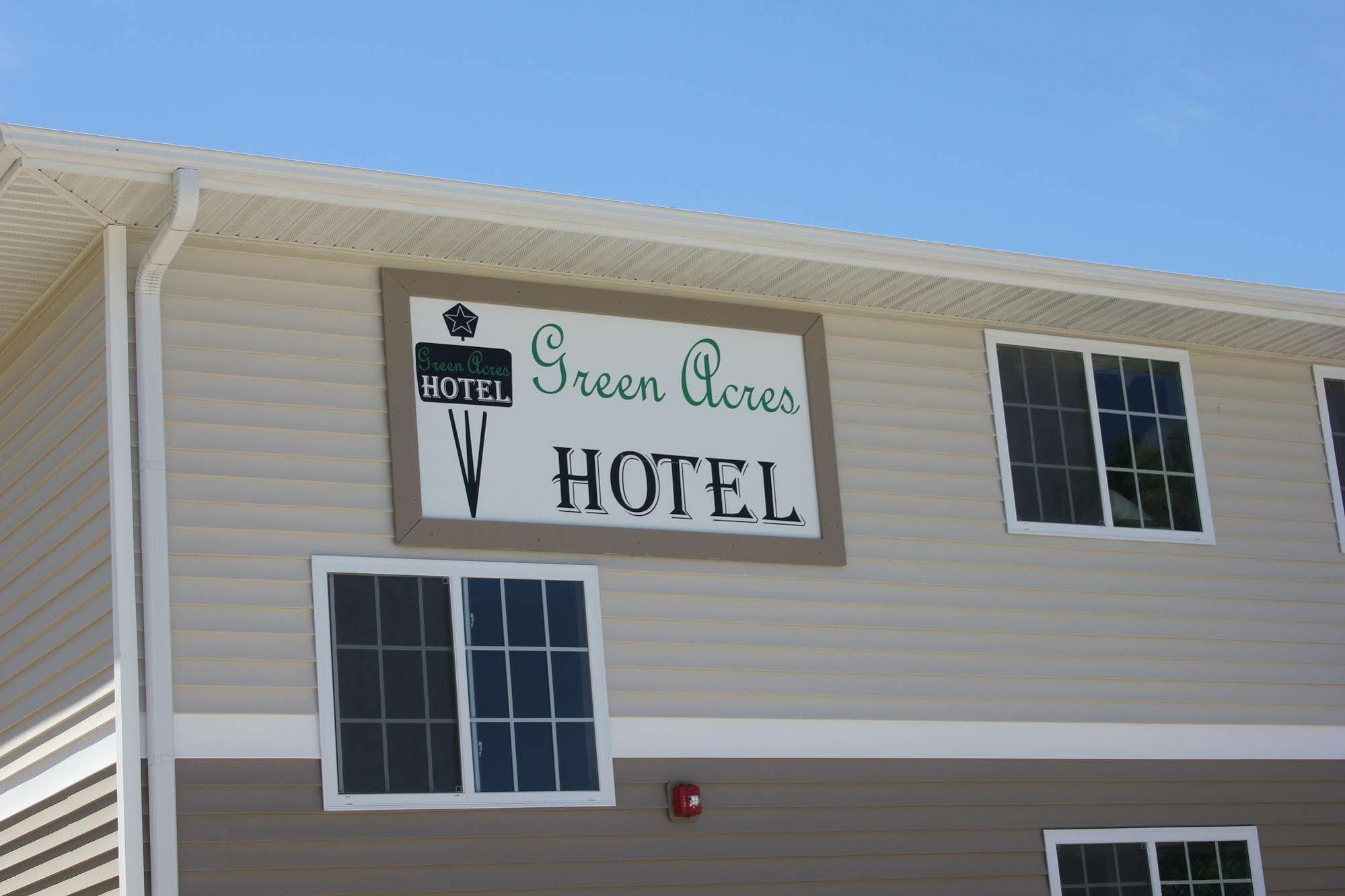 Green Acres Hotel Pittsfield Экстерьер фото
